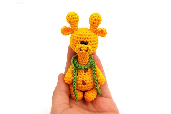 Easy Crochet Pattern Miniature Giraffe: A Guide to Crafting Tiny, Adorable Companions